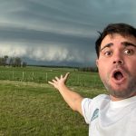 Caçador de tempestades intercepta um violento temporal no Uruguai