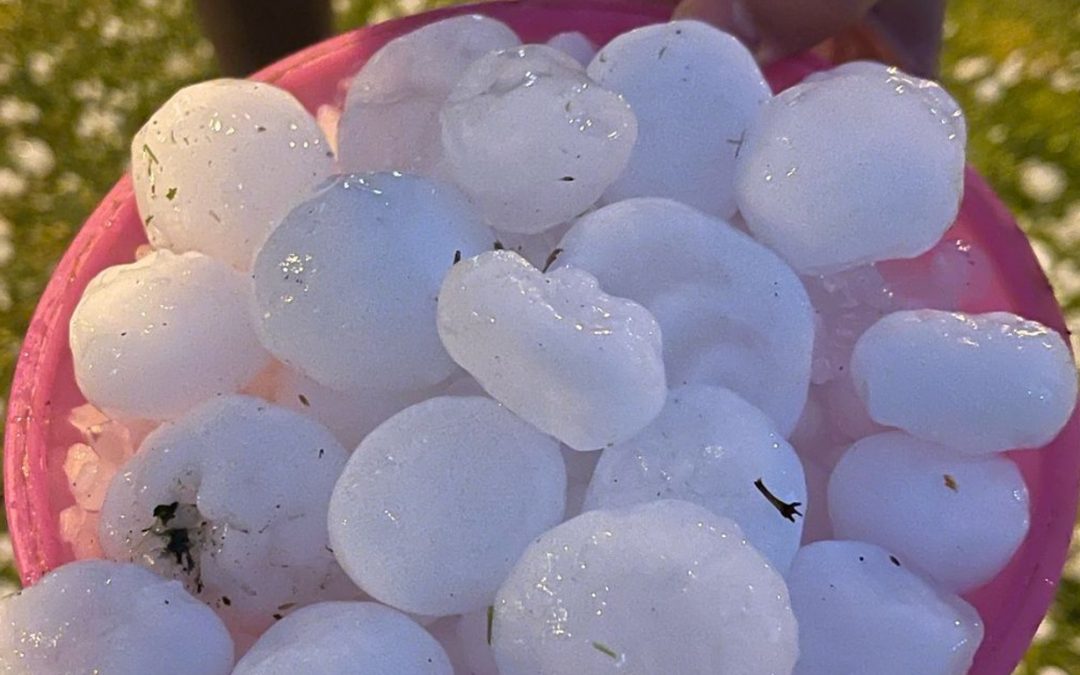 Calor provoca tempestades destrutivas na Argentina; veja vídeos Onda de calor com abundante ar tropical favorece formação de nuvens gigantes com tempestades destrutivas na Argentina