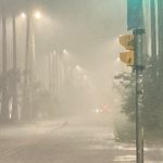 Temporal provoca alagamentos e queda de árvores em Porto Alegre