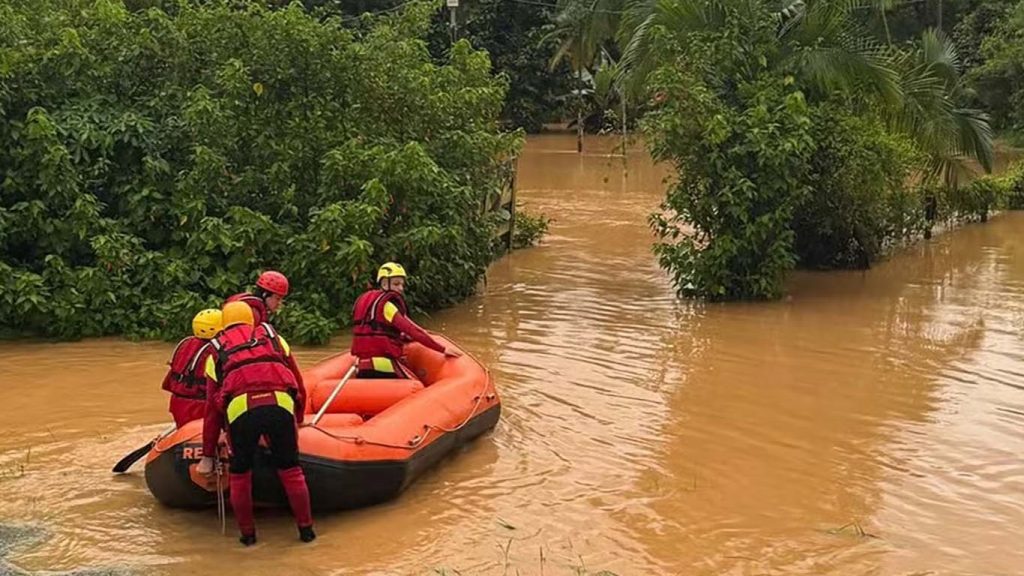 Temporais isolados causam estragos e inundações em SC e no PR