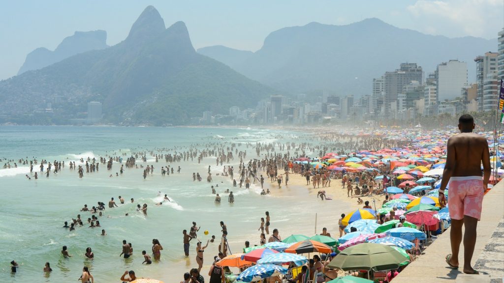Rio de Janeiro está no começo de longo período de dias de sol e calorão