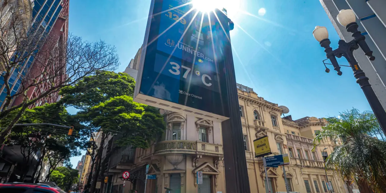 <span class="entry-title-primary">Grande Porto Alegre terá grande virada na temperatura</span> <h2 class="entry-subtitle">A semana que começa escaldante na região metropolitana terminará com frio com a passagem de duas frentes frias</h2>