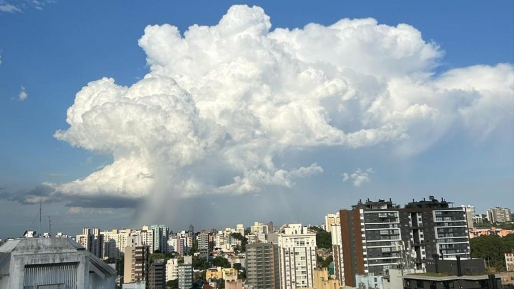 Chance de chuva muito isolada em algumas regiões nesta terça