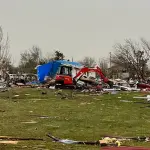 Tempestade causa 26 mortes nos Estados Unidos e tornados continuam