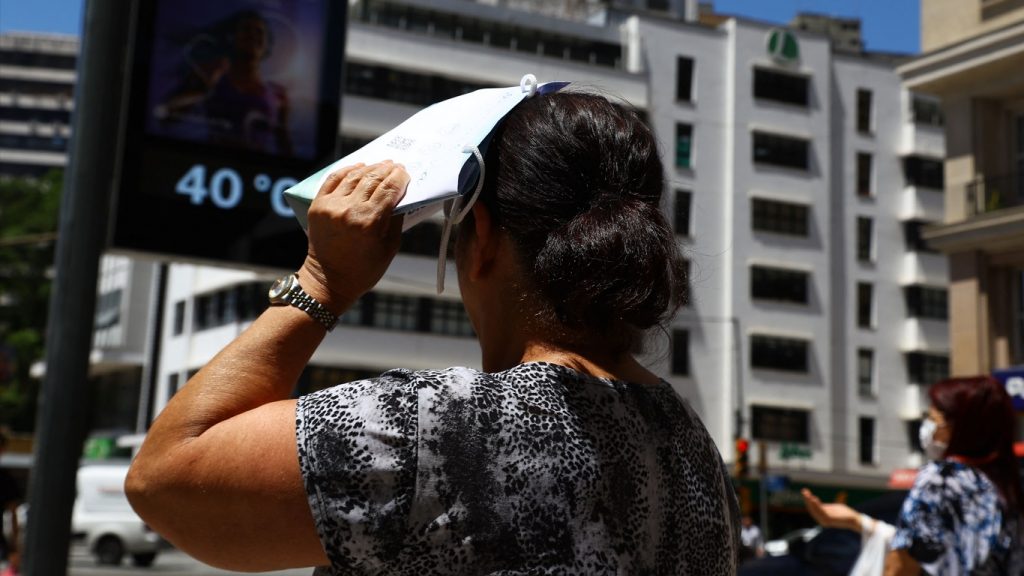 Porto Alegre completa uma semana abaixo de 30ºC em mês de extremos