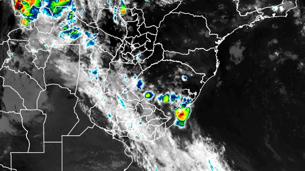 Chuva isolada e vento antes de frente fria que encerrará a onda de calor