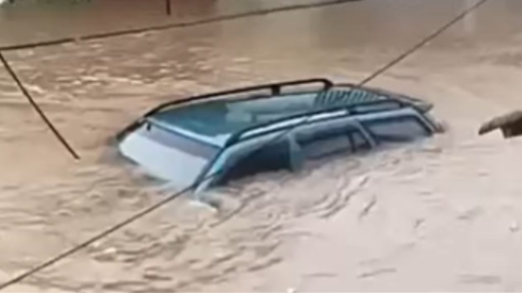 Chuva de até 350 mm provoca emergência e vai seguir no Rio de Janeiro