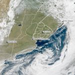 Ciclone na costa da Argentina impulsiona ar mais frio para o Sul do Brasil