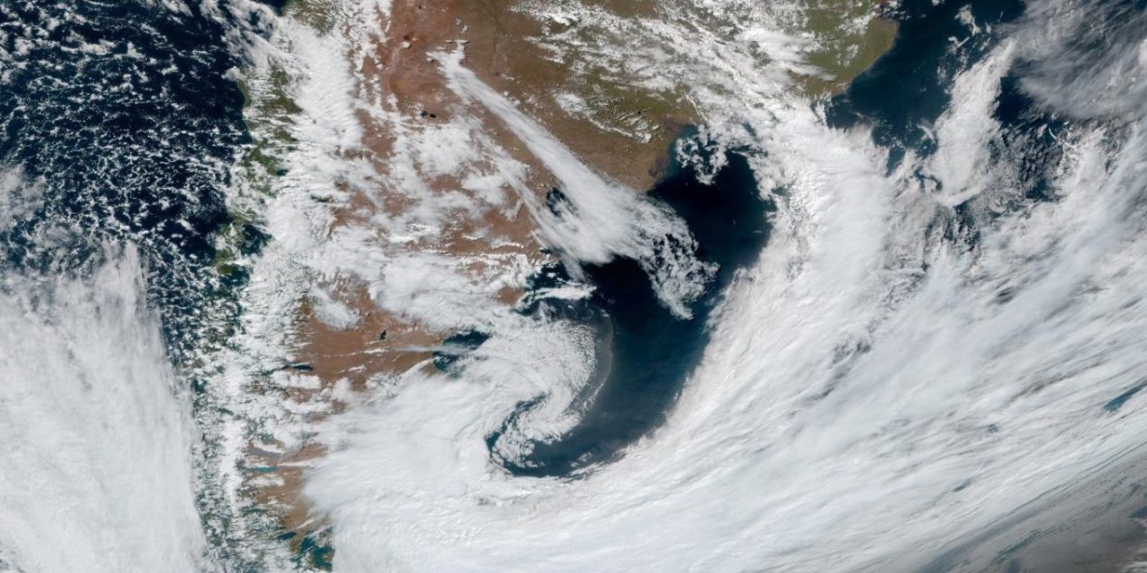 <span class="entry-title-primary">Ciclone traz vento de 119 km/h e provoca estragos na Argentina</span> <h2 class="entry-subtitle">Ciclone extratropical intenso atua nesta sexta-feira no Sul da Argentina com registro de estragos na região da Patagônia </h2>