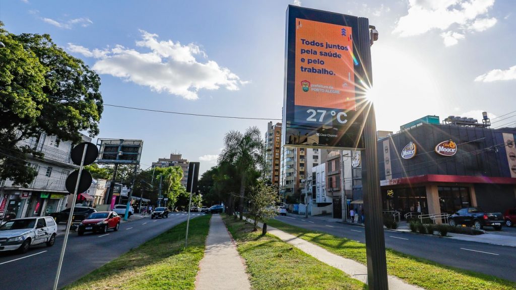 Temperatura varia 27ºC em poucas horas com grande amplitude térmica