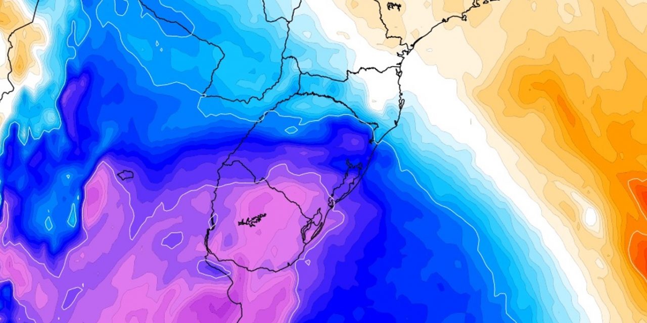<span class="entry-title-primary">Ar frio chega com temperatura de 3ºC e vento acima de 60 km/h</span> <h2 class="entry-subtitle">Primeira massa de ar frio de maior intensidade do outono começa a atuar e derrubou a temperatura nas últimas horas </h2>