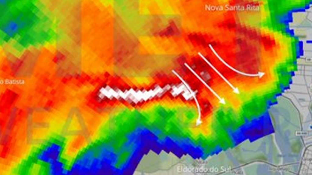 Explosão atmosférica atingiu Porto Alegre no vendaval do fim de março
