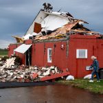 EUA se preparam para enchentes depois de onda fatal de tornados