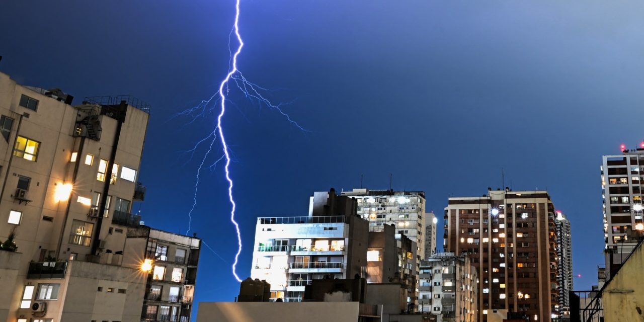 <span class="entry-title-primary">Calor fora de época no Sul do Brasil traz onda de temporais na Argentina</span> <h2 class="entry-subtitle">Massa de ar quente que traz temperatura elevada para maio no Sul do Brasil favorece chuva e temporais na Argentina </h2>