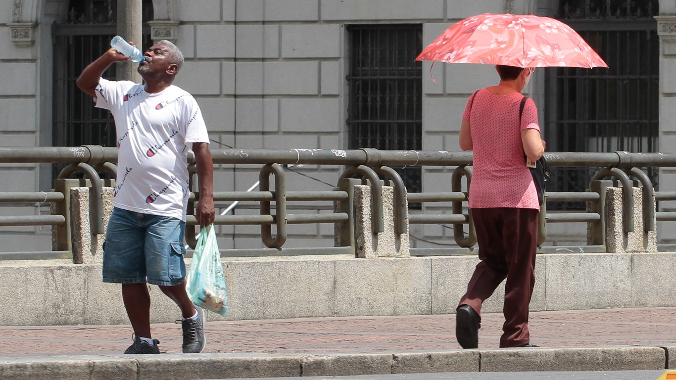 Foto mostra o calor em São Paulo