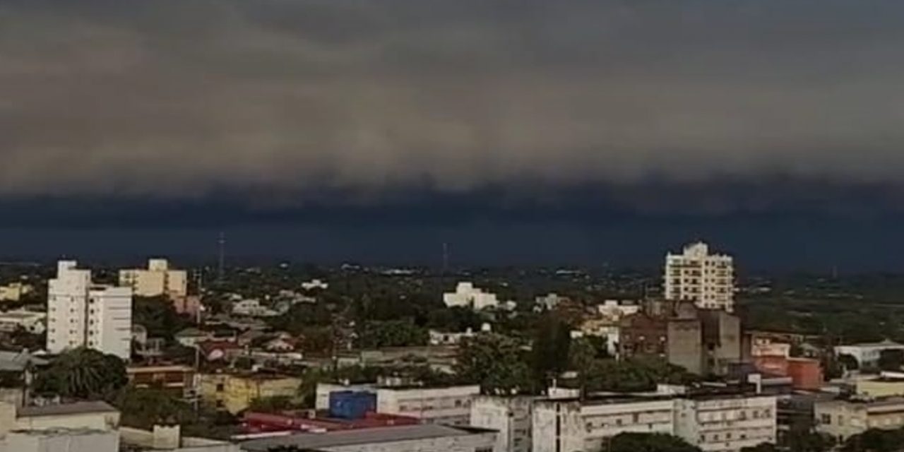 <span class="entry-title-primary">Veja em fotos o temporal no Oeste do Rio Grande do Sul</span> <h2 class="entry-subtitle">Chuva forte e temporais isolados atingiram durante a manhã desta segunda-feira cidades do Oeste do Rio Grande do Sul </h2>