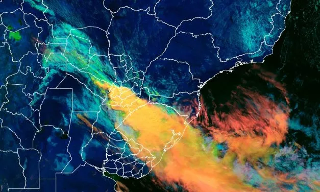 Frente fria avança para SC, PR, MS, SP e RJ após forte impacto no RS