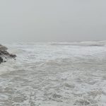 Swell da onda polar e ciclone podem causar forte ressaca do mar na costa