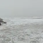 Swell da onda polar e ciclone podem causar forte ressaca do mar na costa