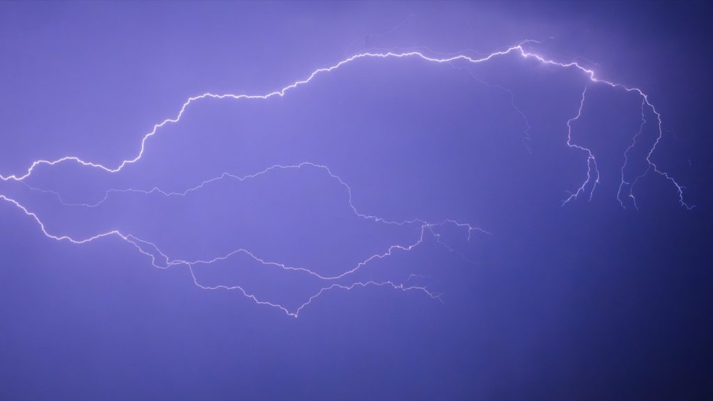 Frente fria causa morte no Paraguai e traz temporal na Tríplice Fronteira