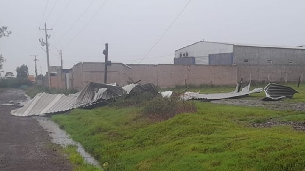 Chuva e rajadas de vento: como a frente fria mudou o tempo