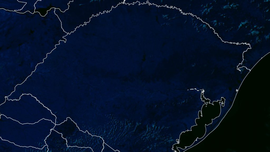 Um ano depois de inundar, Porto Alegre tem um dia sem nuvens