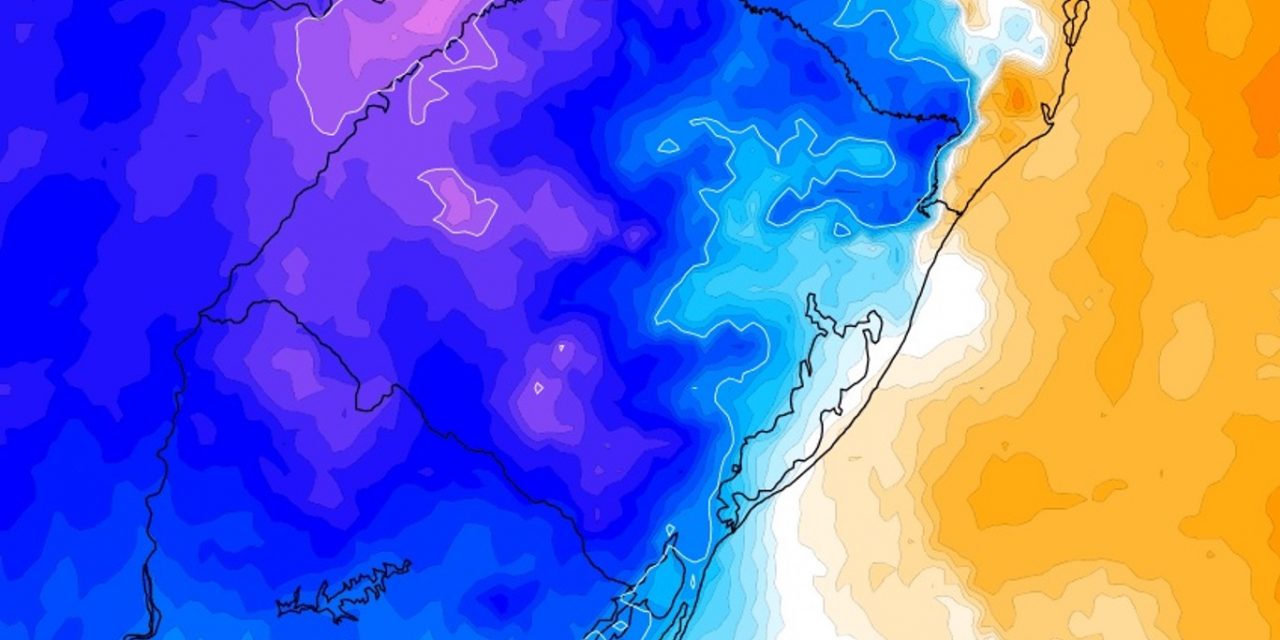 <span class="entry-title-primary">Ar polar chega e traz tarde de muito frio em parte do Rio Grande do Sul</span> <h2 class="entry-subtitle">Massa de ar frio avança e traz queda acentuada da temperatura com tarde muito fria em parte do Rio Grande do Sul </h2>