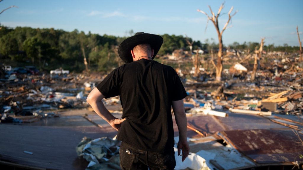 EUA enfrentam uma semana com tornados, devastação e vítimas