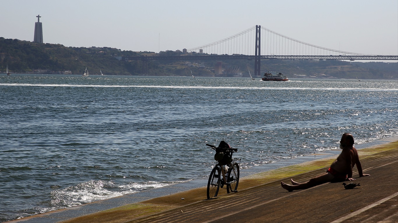 Foto mostra o calor em Portugal