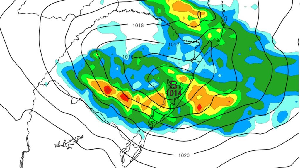 Baixa pressão reforça instabilidade nesta sexta com mais chuva e vento