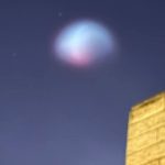 O que são as bolhas no céu vistas na guerra entre Israel e Irã