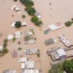 Mais de 120 cidades com estragos pela chuva e enchentes no RS