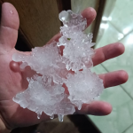 Granizo causou destruição e interditou rodovia