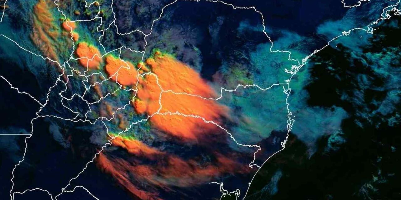 <span class="entry-title-primary">Chuva está de volta ao Sul do Brasil, vai avançar e ganhar força</span> <h2 class="entry-subtitle">Atmosfera começou a se instabilizar com chuva na manhã de hoje em cidades do Sudoeste do Paraná, Oeste de Santa Catarina e Noroeste do Rio Grande do Sul </h2>