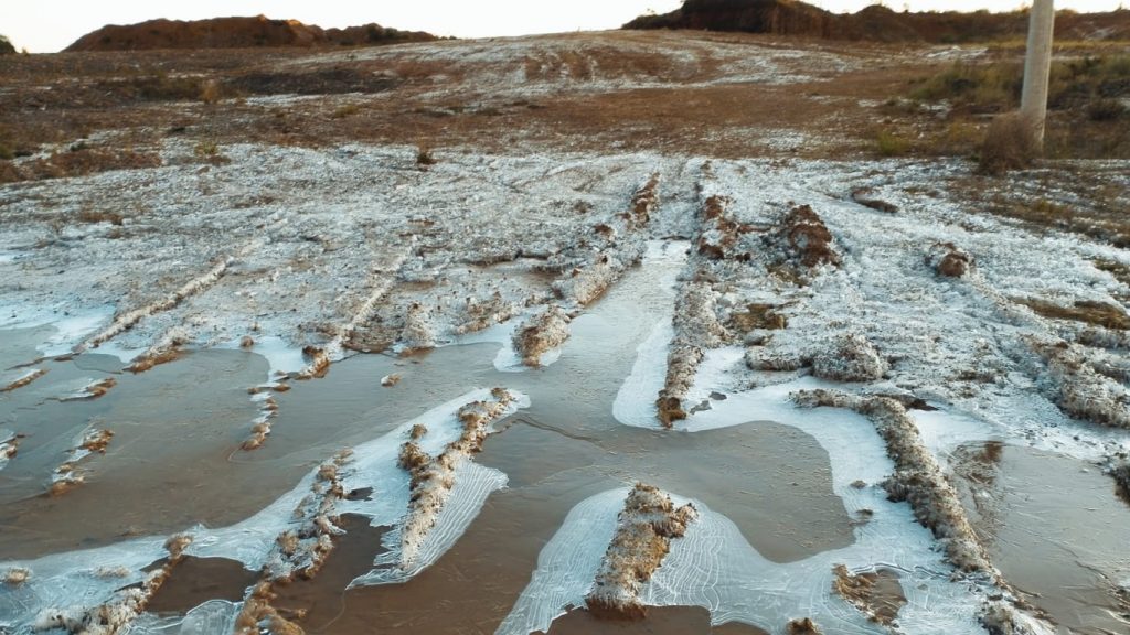 Fotos mostram o Rio Grande do Sul gelado nesta terça-feira