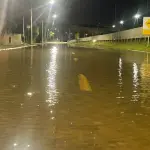 Fotos: Guaíba transborda no Cais Navegantes e inunda clubes