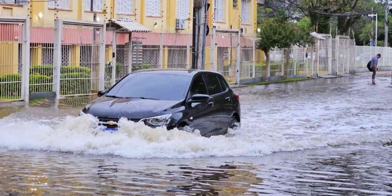 <span class="entry-title-primary">Chuva em Porto Alegre será excessiva, durará dias e trará problemas</span> <h2 class="entry-subtitle">Chuva em Porto Alegre terá altos volumes até o final desta semana e vai trazer problemas na cidade como alagamentos </h2>