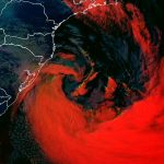 Vento atinge 127 km/h no Rio Grande do Sul e 132 km/h em Santa Catarina