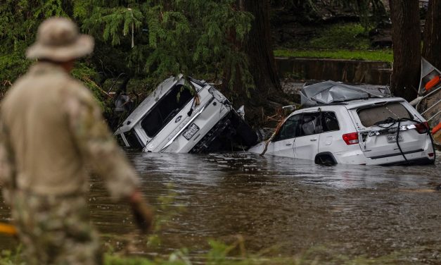 Enchente catastrófica no Texas recorda desastres do Rio Grande do Sul