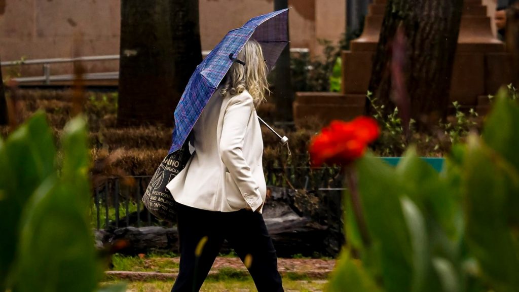 Baixa pressão que dará origem ao ciclone traz chuva acima de 100 mm