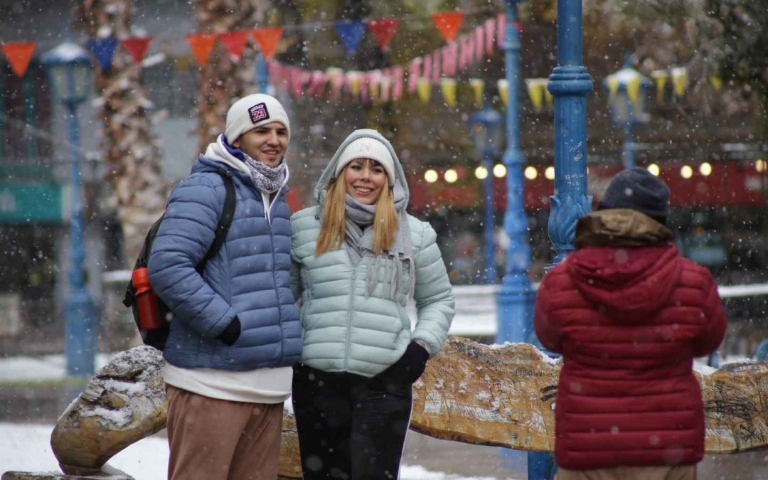 Neve cai em 16 das 23 províncias do Sul ao Norte da Argentina Argentina tem um dos episódios de neve mais abrangentes das últimas décadas com frio extremo do Sul ao Norte do país