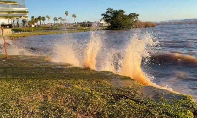 Guaíba sobe em Porto Alegre com chegada de vazão de rios contribuintes