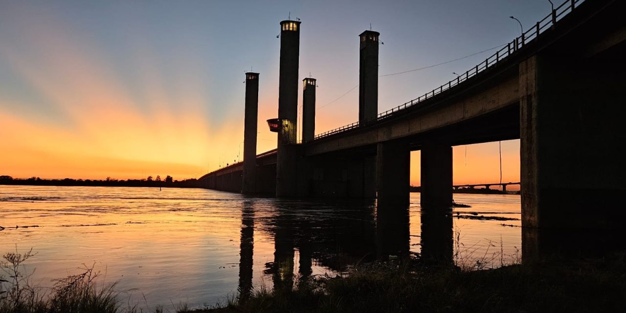 <span class="entry-title-primary">Porto Alegre: Guaíba em baixa e temperatura em alta</span> <h2 class="entry-subtitle">Previsão da MetSul Meteorologia para os próximos dias indica Guaíba em gradual recuo e temperatura em lenta elevação em Porto Alegre </h2>