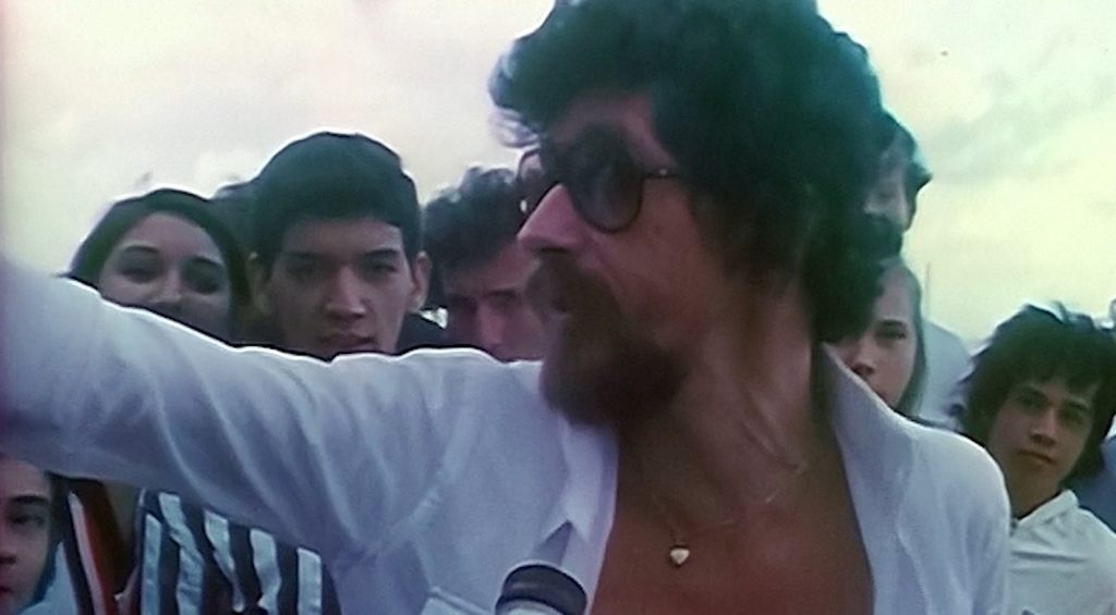 Ciclone, mar e rock’n’roll: memórias de 1977 e o carro perdido de Raul