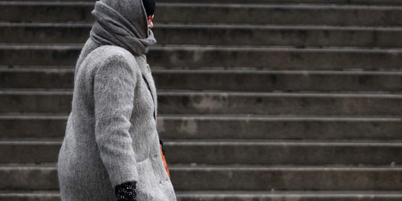 <span class="entry-title-primary">Frio abaixo de zero em sete estados de três regiões do Brasil</span> <h2 class="entry-subtitle">Sul, Sudeste e o Centro-Oeste do Brasil começaram este domingo sob frio intenso com temperaturas mínimas abaixo de zero </h2>