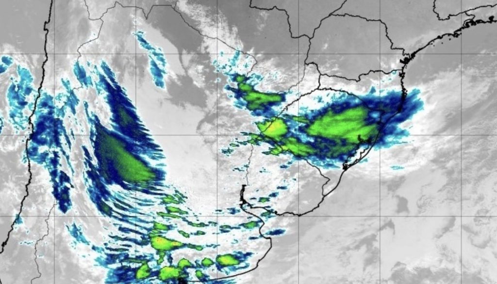 Baixa pressão que formará o ciclone começa a mudar o tempo