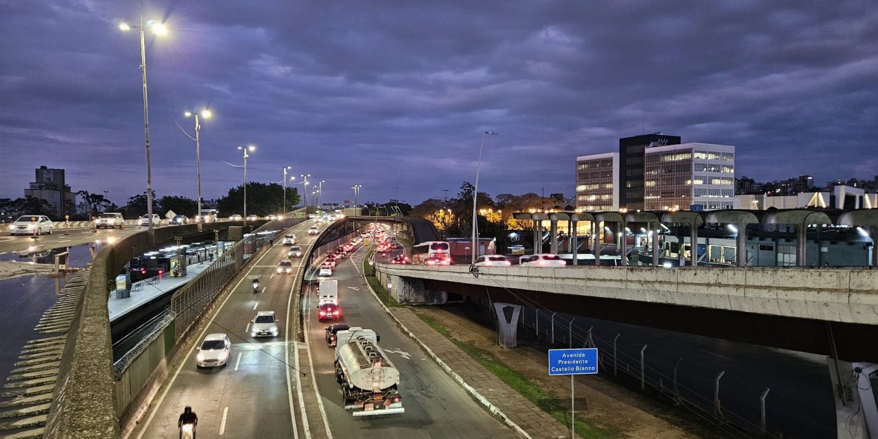 <span class="entry-title-primary">Tempo começa a mudar no Sul do Brasil e chuva já avança</span> <h2 class="entry-subtitle">Tempo começou a mudar no Rio Grande do Sul e Santa Catarina com chuva que vai avançar para mais regiões até esta quinta </h2>