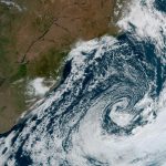 Ciclone na costa garante começo de semana com sol, frio e geada