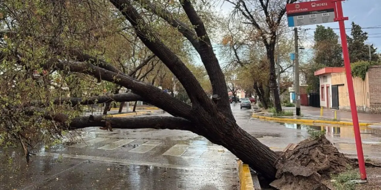 <span class="entry-title-primary">Ciclone começa a se formar na Argentina com chuva forte, vento e granizo</span> <h2 class="entry-subtitle">Ciclone se forma entre o Oeste e o Centro da Argentina a partir de baixa segregada do Chile e terá reflexos no Rio Grande do Sul</h2>