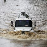 Furacão Erin traz inundações no Caribe e gera alertas em praias dos EUA